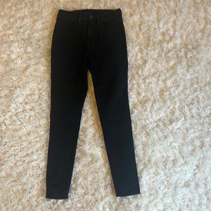 American Eagle Black Skinny Jeans